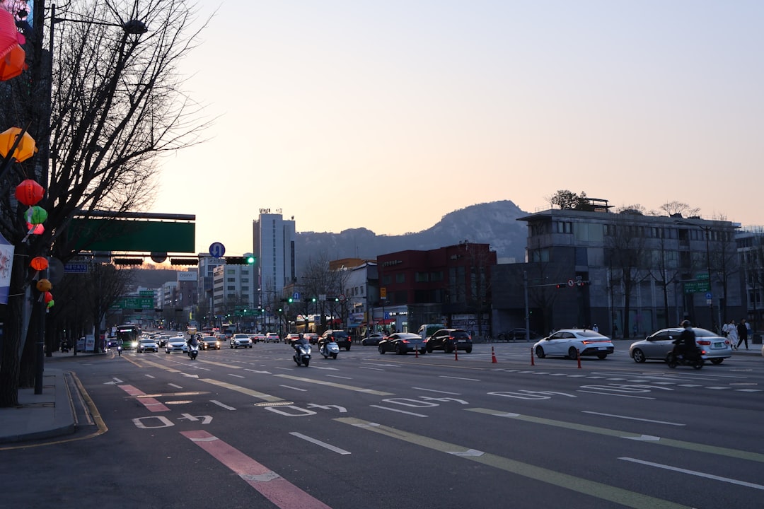 Korea KOSPI stock exchange Seoul financial district investors