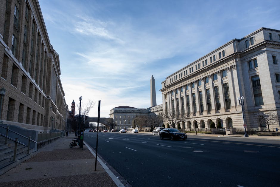 Federal Reserve building Washington DC, interest rate chart 2026